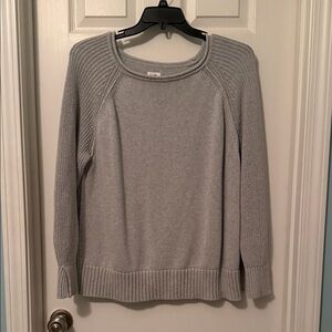 Aerie Light Gray Crew Neck Sweater